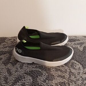 Oofos Black Oomg Sport Low Slip On Comfort Recovery Shoe Womens 8